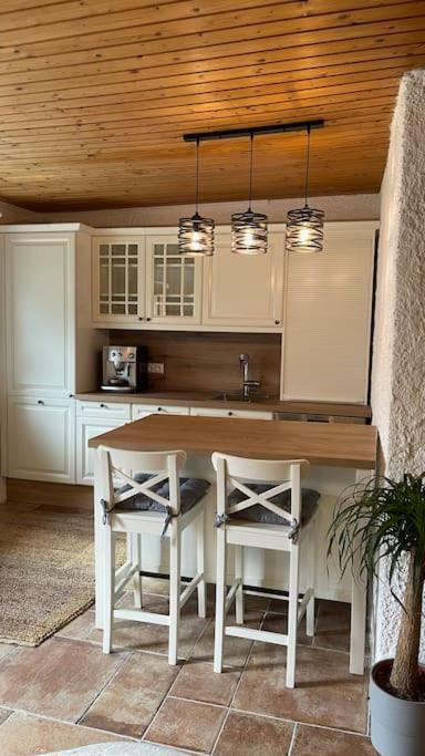 Charmantes Cottage Appartement Pottelsdorf Экстерьер фото